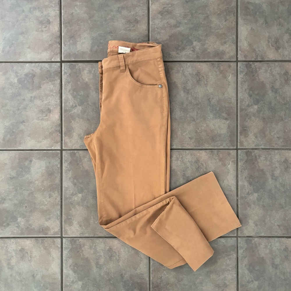 Blue Willi's Tan Straight Leg Pants‎ size 40 soft suede like fabric